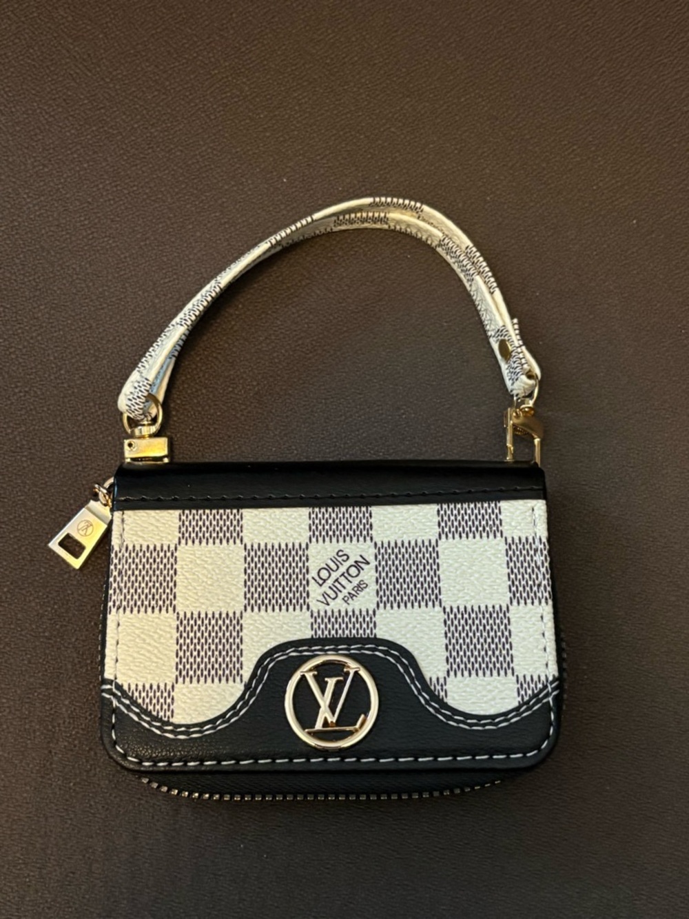 White checkered Clutch Credit Card Holder